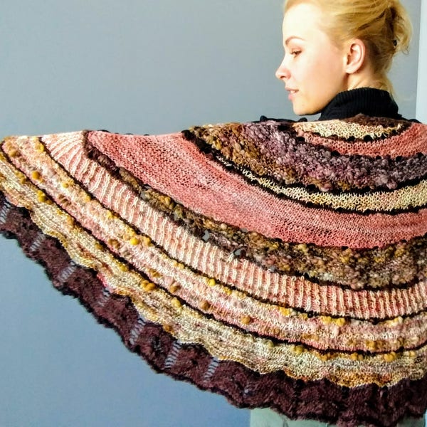 Shawl, Knitted with hand dyed yarn, painted yarn, Hand spun art yarn, Hand spun wool yarn, Thick and thin, Hand died yarn, Gradient yarn