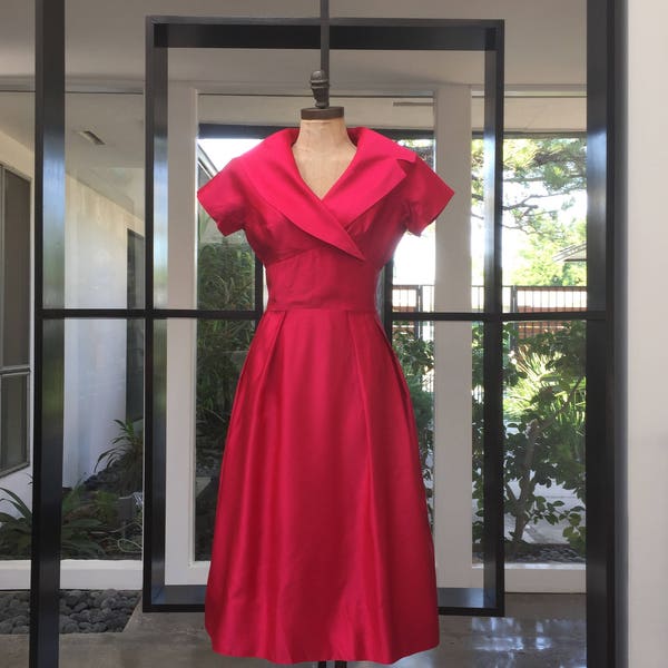 70’s Hot Pink White Exaggerated Collar Shirt Dress