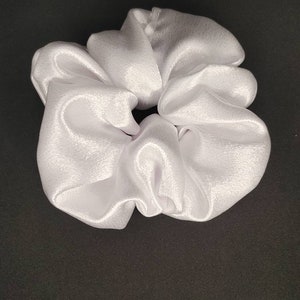 White silk scrunchie