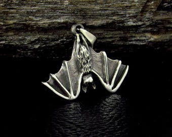 Solid 925 Sterling Silver Hanging Bat Pendant – Gothic Vampire Necklace Charm, Halloween Jewelry, Occult Gift for Men & Women, Bat Totem