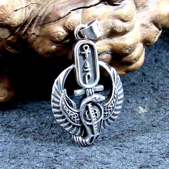 Pendentif Argent Massif – Hiéroglyphes Égyptiens – Bijou Ancien
