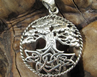 Ciondolo celtico con albero della vita in argento sterling 925 massiccio, amuleto Yggdrasil fatto a mano, design a ghirlanda intrecciata, amuleto del ciclo della vita di Yggdrasil