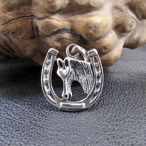Solid 925 Sterling Silver Horse Pendant – Horseshoe Necklace Charm, Equestrian Jewelry, Western Cowgirl Gift, Handcrafted Lucky Charm