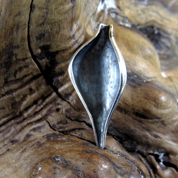 Solid 925 Sterling Silver Oxidized Pea Pod Pendant, Symbol of Love, Care, & Protection, Handcrafted Gift of Friendship Jewelry Charm