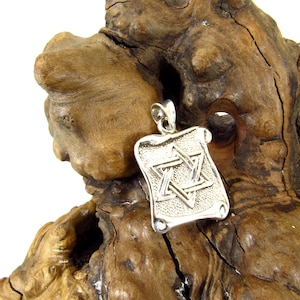 Solid 925 Sterling Silver Hebrew Star of David Pendant with Scrolls, Hammered Metal on Parchment, Jewish Charm, Religious Jewelry
