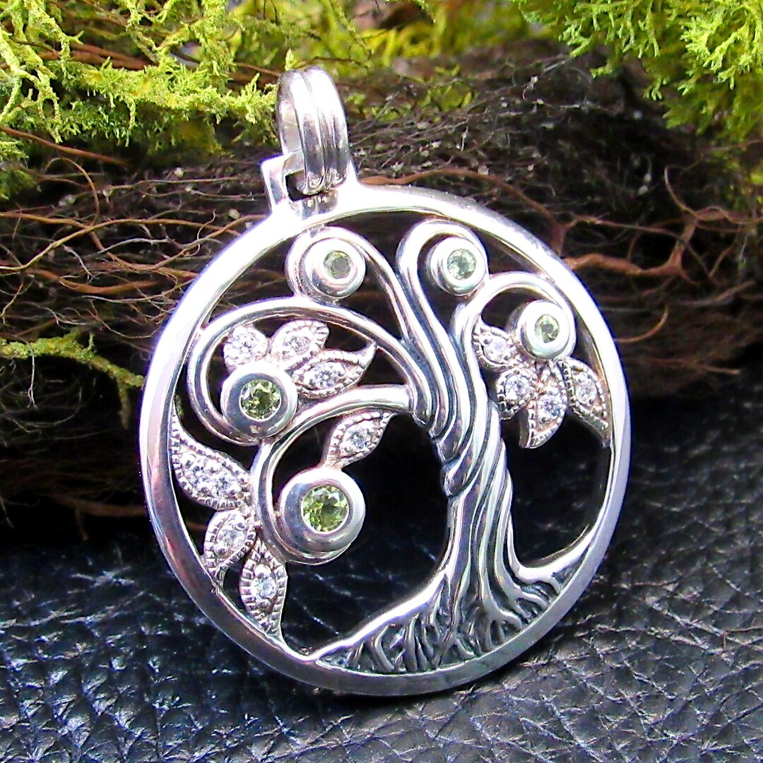 Solid 925 Sterling Silver Tree of Life Pendant With Peridot Gemstones ...