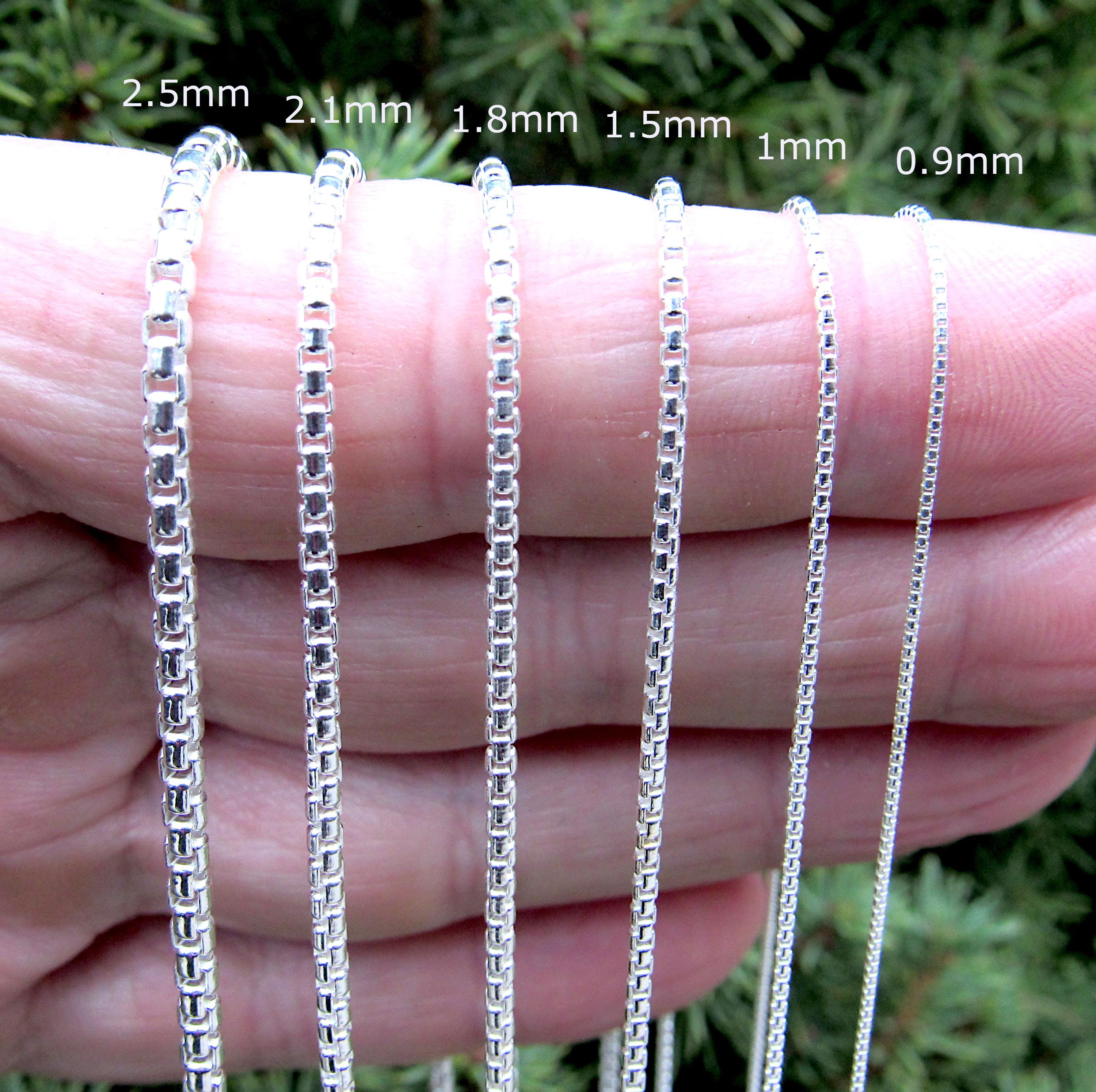 Catena a graffetta testurizzata in argento sterling 925 ossidato, 11 x 4 mm, gioielli permanenti, gioielli e catene, vendita all'ingrosso di catene ossidate. V169OX - Italia Catena a graffetta testurizzata in argento sterling 925 ossidato, 11 x 4 mm, gioielli permanenti, gioielli e catene, vendita all'ingrosso di catene ossidate. V169OX - Italia