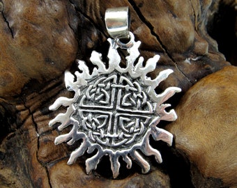 925 Sterling Silver Celtic Quaternary Knot Sun Pendant