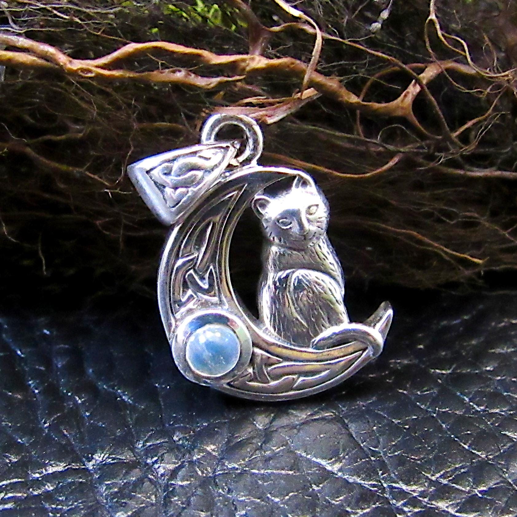 Colgante Plata Esterlina 925 Gato En Luna Creciente - Joyería De Bruja, Hecho A Mano