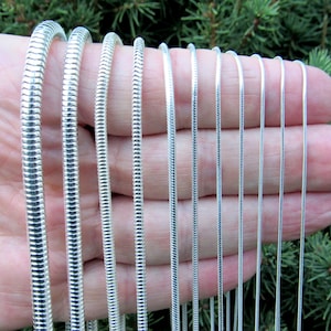 Massive italienische runde Schlangenkettenhalskette oder Armband aus 925er Sterlingsilber, Made in Italy, Minimalistischer Schmuck für Männer und Frauen