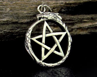 Pentáculo de Ouroboros en plata de ley 925 maciza, petagrama de serpiente, amuleto pagano, joyería ocultista.