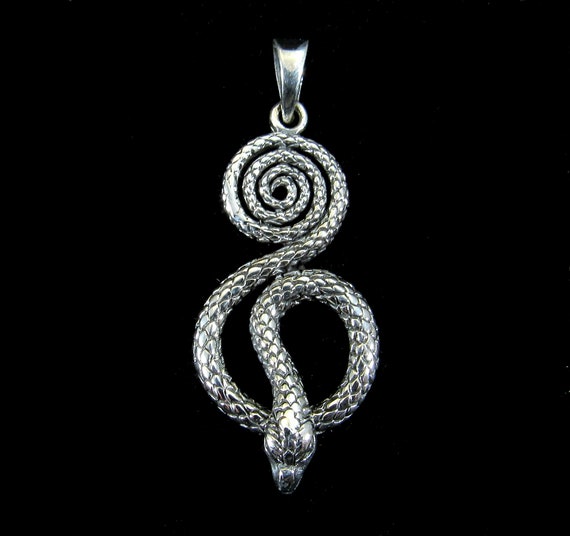 viper pendant