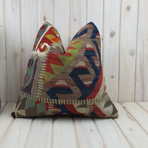Turkish Kilim Pillow, Home Decor, Decorative Pillow, Home Design, Kilim Cushion, Pillows, Home Living, Decorative Pillow 16in*16in
