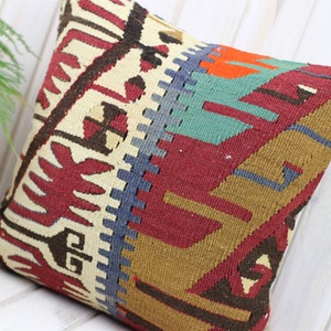 Vintage Turkish Kilim Pillow Cover: Hand-spun Wool, Bohemian Cushion (16x16 inch)