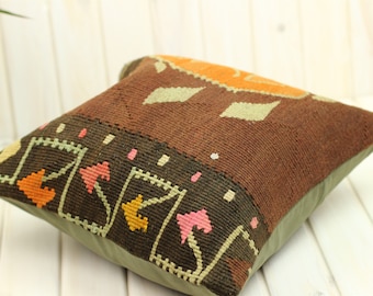 Vintage Kilim Pillow Cover: Hand-Woven Turkish Wool Cushion, 16x16 inch
