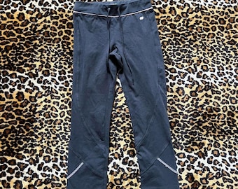 Leggings capri de yoga grises, nuevos con etiquetas, de la década del 2000, estilo Y2K.