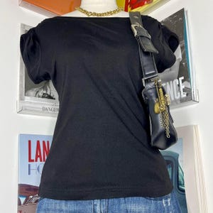 2000s y2k black tee with ruche details