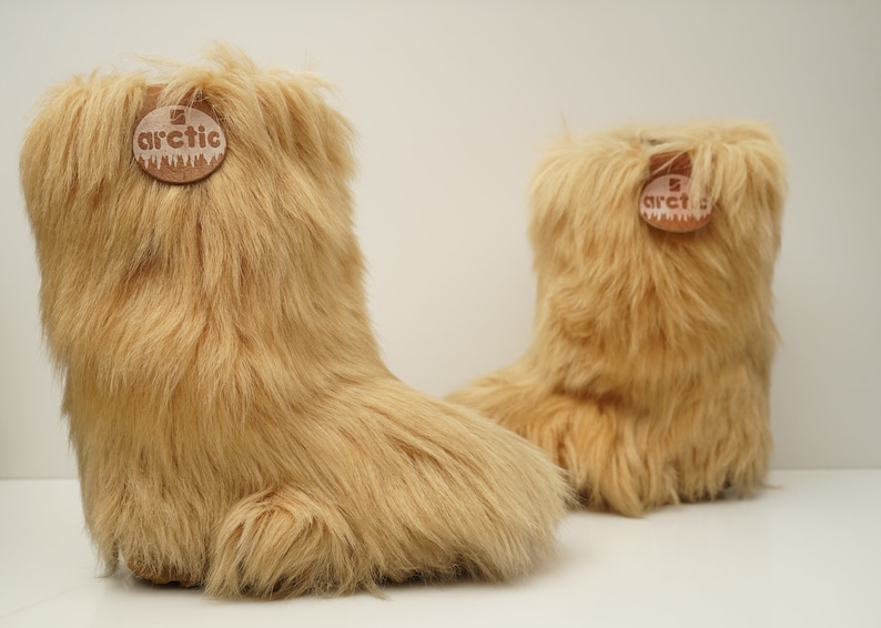 vintage Arctic Goat Fur winter womens or mens Boots / size EUR 42 EUR 43 Yeti Boots Snow image 3