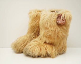 vintage Arctic Goat Fur winter womens or mens Boots / size EUR 42 - EUR 43 Yeti Boots Snow