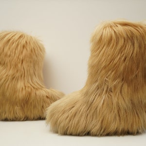 vintage Arctic Goat Fur winter womens or mens Boots / size EUR 42 EUR 43 Yeti Boots Snow image 4