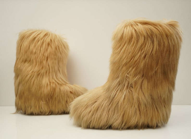 vintage Arctic Goat Fur winter womens or mens Boots / size EUR 42 EUR 43 Yeti Boots Snow image 4