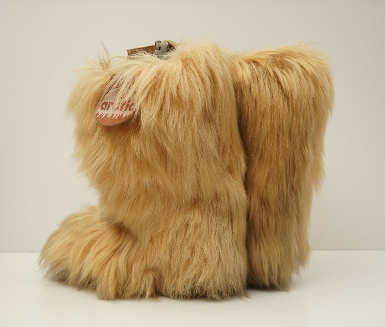 vintage Arctic Goat Fur winter womens or mens Boots / size EUR 42 EUR 43 Yeti Boots Snow image 5