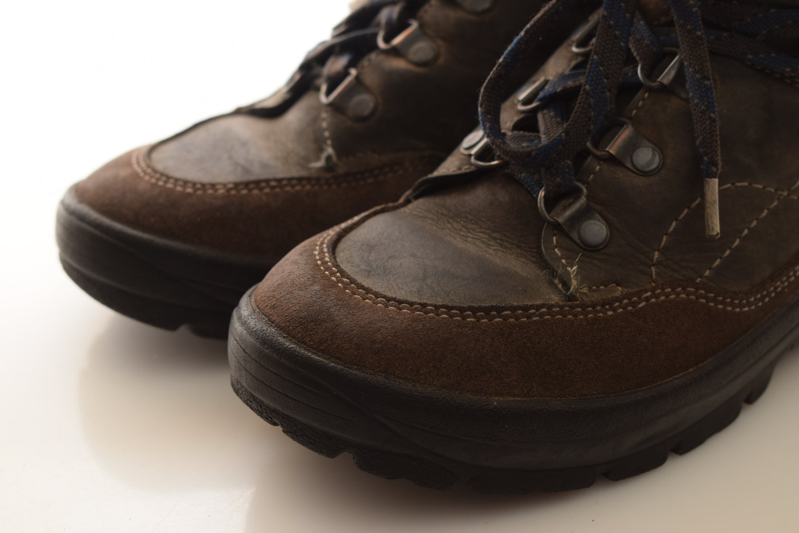 meindl hiking shoes womens