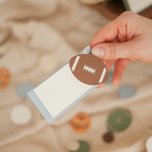 Plaatskaarten voetbal, babyshower eettent, 2e jaar dons