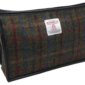 Harris Tweed Kulturbeutel in Grün mit Rot und Blau Überkaro - Handgewebte Wolle, Reißverschluss, wasserdichtes Futter