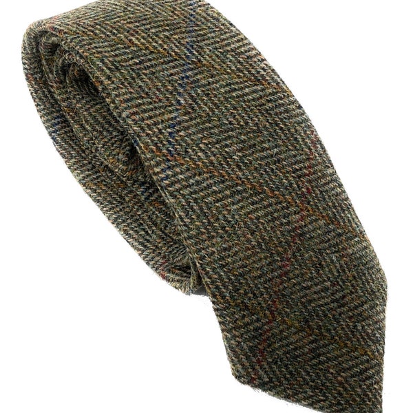 Harris Tweed Tie in Green Herringbone