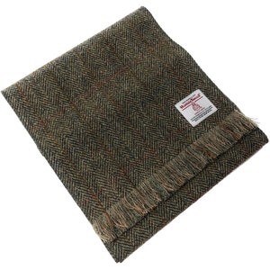 Harris Tweed Scarf in Green Herringbone - Handmade Pure Wool, Fringed, Unisex