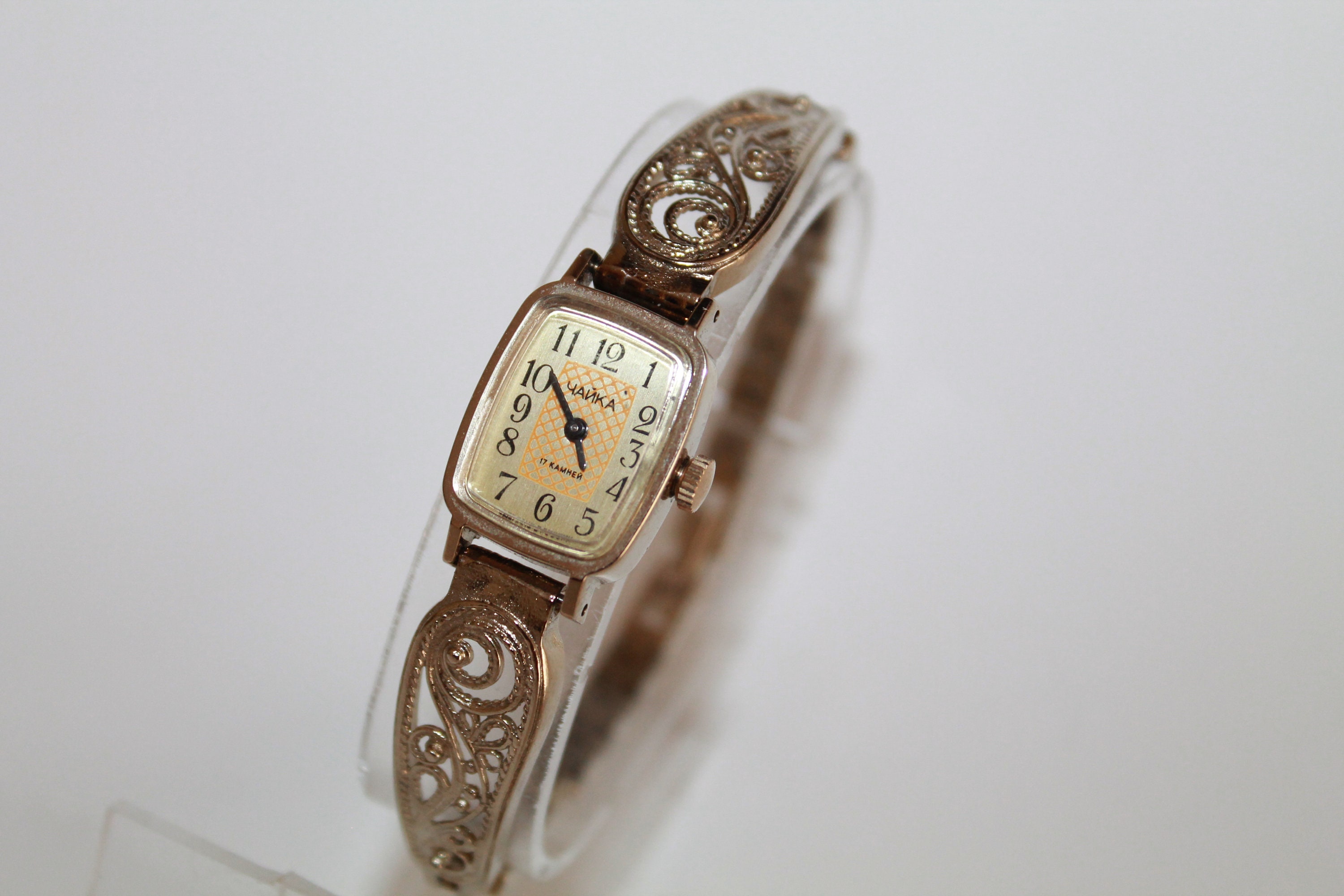 Soviet vintage watch 17 jewels for ladies Jewellery Watches Wrist Watches Womens Wrist Watches Mechanical Watch "Chaika" Seagull 80s Women's watch CHAYKA Gold Chaika Watches 
