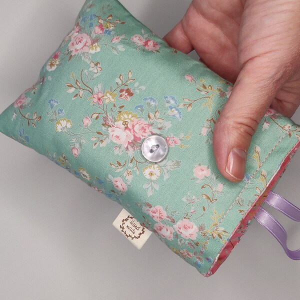 Handmade Soap Bag / Floral Padded Travel Sleeve for Hand Soap / Handwash Sleeve / Gifting Solid Shampoo Bar