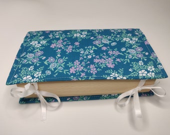 Custom Wraparound Book Sleeve / Slip Cover for Bible or Journaling / Cosy Snug for Notebook Diary / Options Available