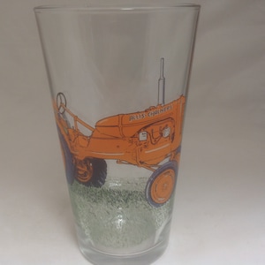 Allis Chalmers B Tractor Design on 1pt Conical Glass