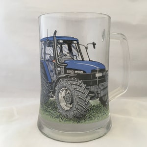 New Holland Traktor Design Gedruckt auf 500ml Heavey Base Glaskrug
