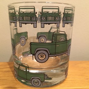 Landrover Defender 90 Pick Up Designs on Heavey Base Tumbler