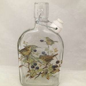 Wren Bird Designs on 500 ml Sloe Gin flip Top Bottle with Ceramic Stopper