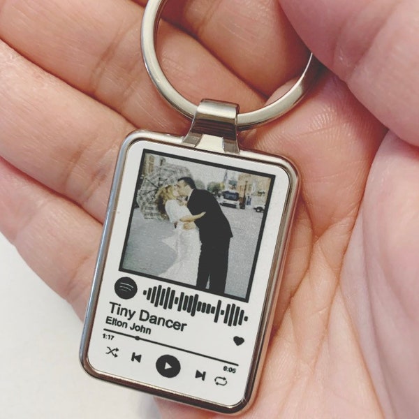 Playlist keychain, song keychain, wedding song keychain, Spotify keychain