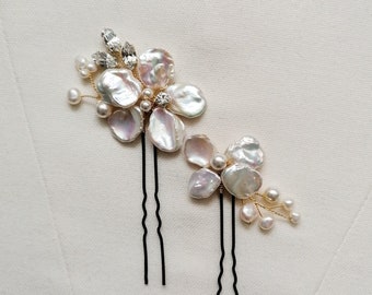 Pearl hair pins, set of freshwater pearl hair pins, keshi flower hair accessory, organic blossom wedding hair pin