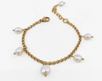 Freshwater pearl charm bracelet, adjustable chain bracelet, PVD gold plated stainless steel jewelry