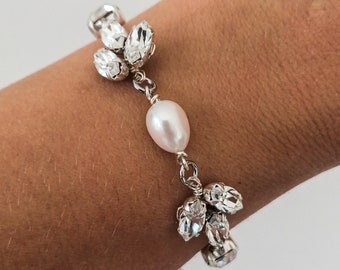 Vivienne - pearl crystal bracelet