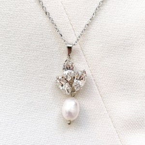Crystal pearl necklace, bridal silver necklace, occasion wedding jewelry, bridesmaids gift