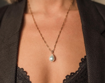 Big teardrop Edison pearl pendant necklace, PVD gold plated stainless steel paperclip chain