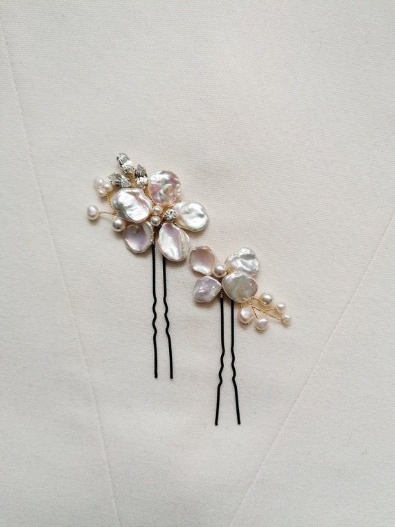 Keshi Pearl Hair Pins: Bridal Flower Hair Accessory Set - Etsy
