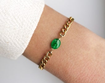 Emerald chain bracelet, gold figaro chain bracelet, green gemstone jewelry, may birthstone gift, gift for her