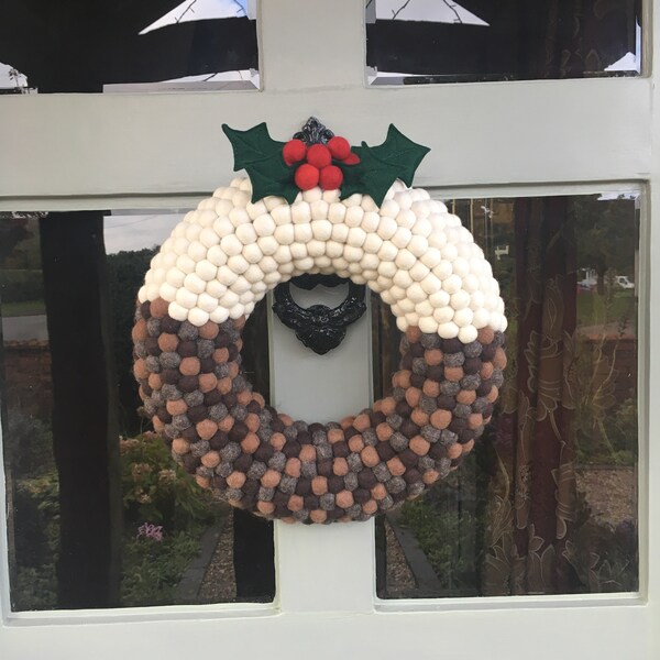 Christmas Pudding Wreath - Feltball Wreath - Christmas Wreath - Modern Wreath - Nordic Wreath - Christmas Door Hanging -Figgy Pudding Wreath
