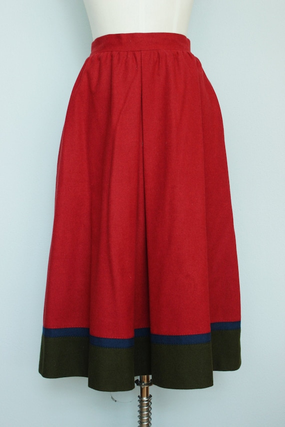 Vintage skirt, woolen skirt, felt skirt, dirndl