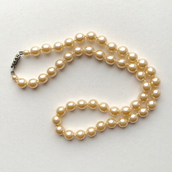 Classic Single Strand Glass Faux Pearls Fish Hook Clasp