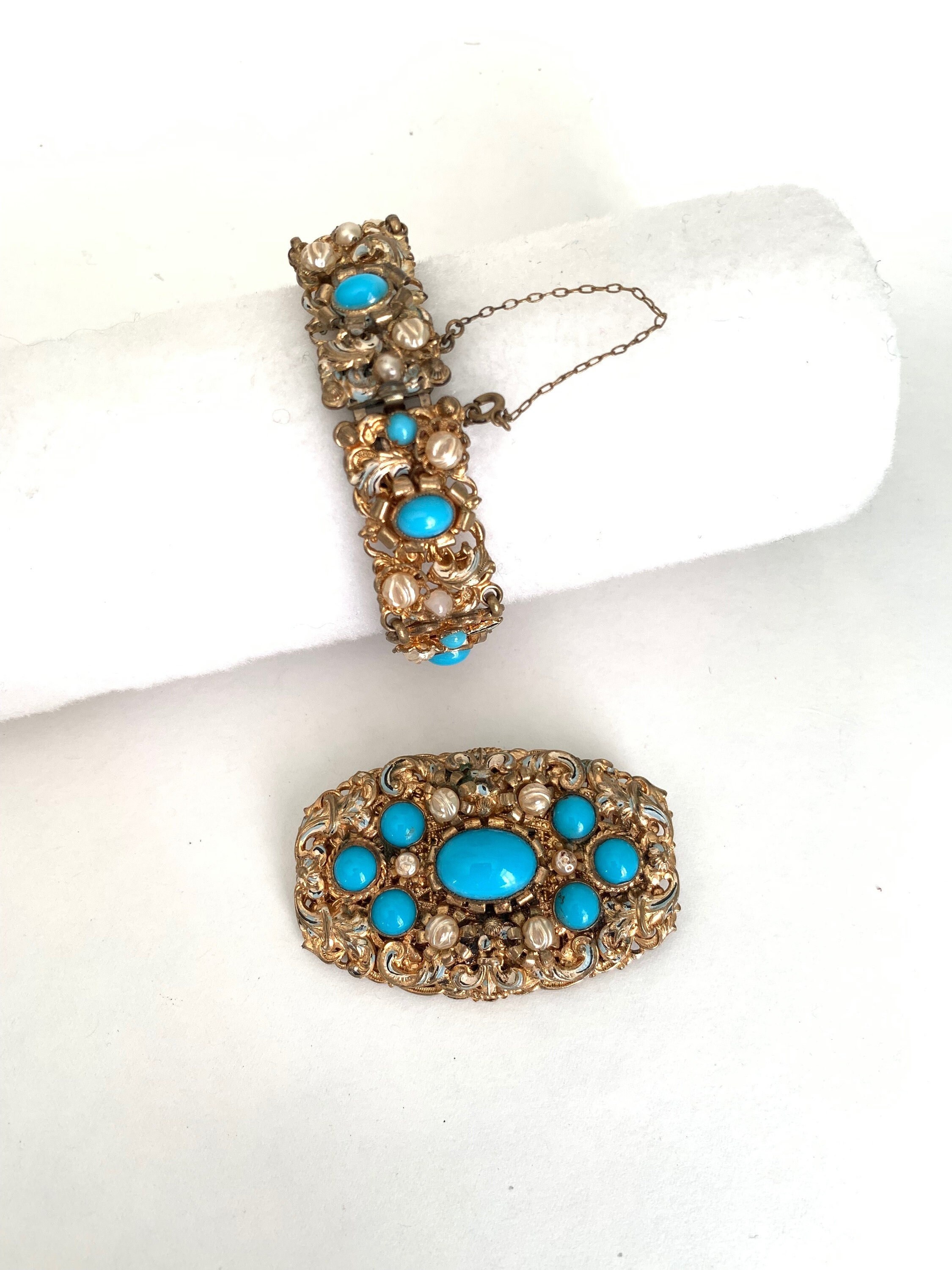 Rare Pre WW2 Tomeco Slovaquie Brooch and Bracelet Set - Etsy Rare Pre WW2 Tomeco Slovaquie Brooch and Bracelet Set - Etsy